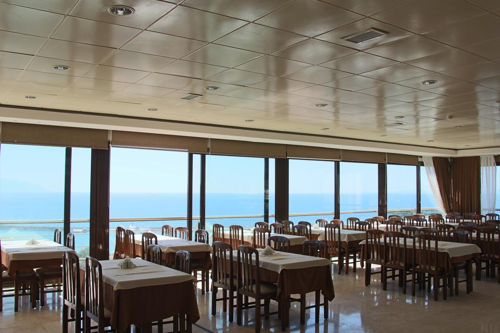Esat Hotel Kusadasi Luaran gambar