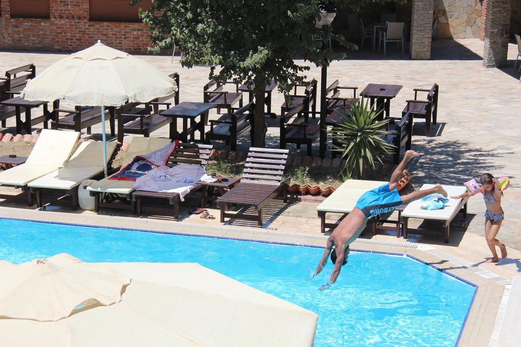 Esat Hotel Kusadasi Luaran gambar