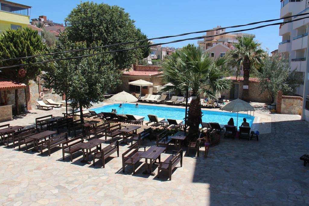 Esat Hotel Kusadasi Luaran gambar