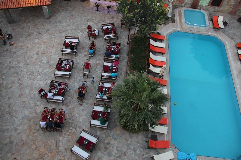 Esat Hotel Kusadasi Luaran gambar